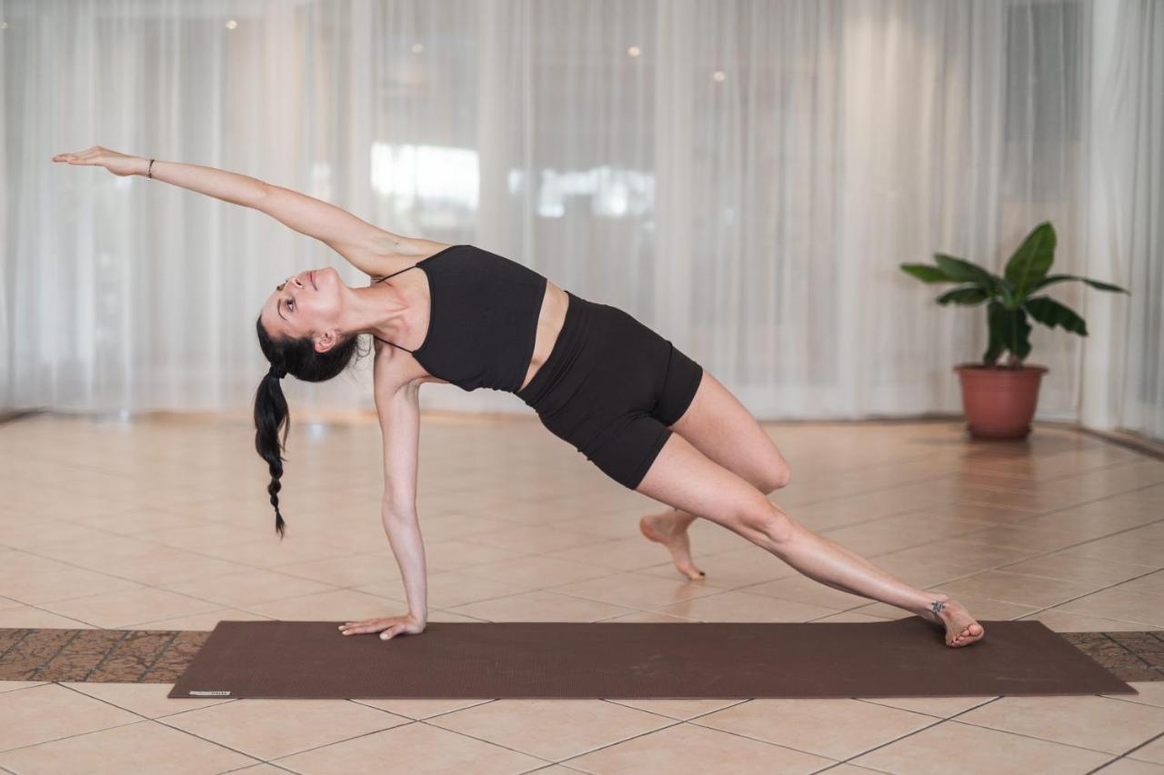 Wellnesshotel Erica Nova Ponente Zewnętrze zdjęcie