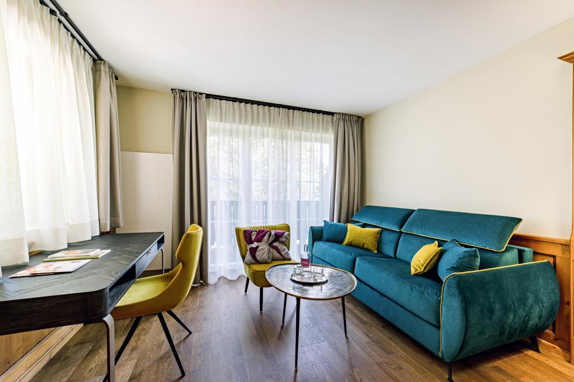 Wellnesshotel Erica Nova Ponente Zewnętrze zdjęcie